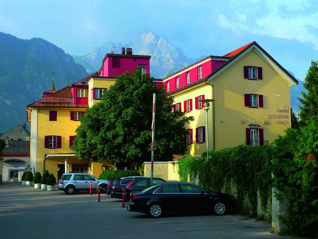 Gasthof Goldener Fisch Lienz Exterior photo