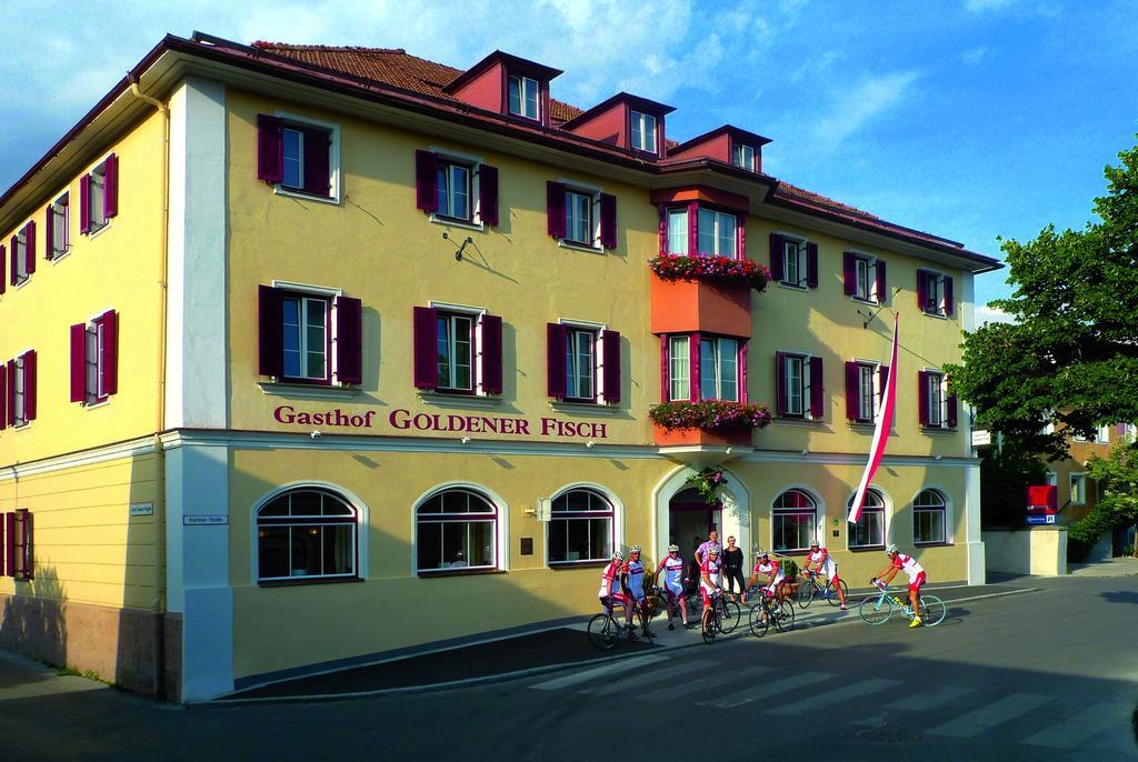 Gasthof Goldener Fisch Lienz Exterior photo